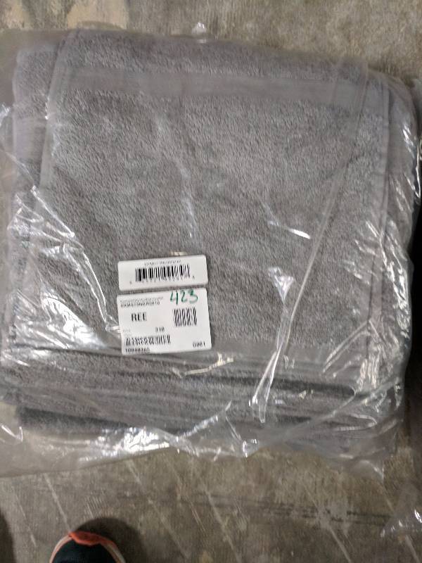 lot 423 image: alcove Fast Dry 10-Pc. Towel Set Gray