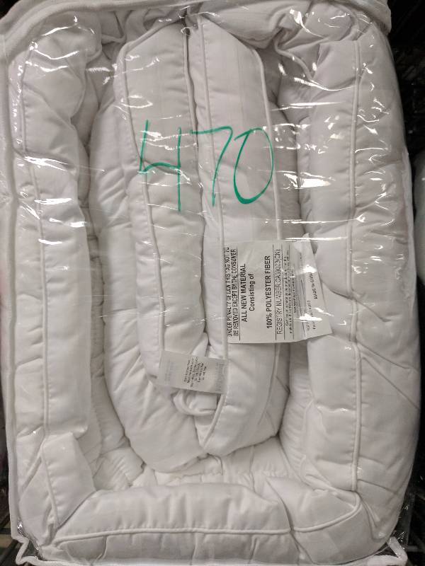 lot 470 image: McLeland Design 250 Thread Count Down-Alternative Fiberbed Topper White - Queen