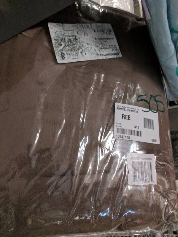 lot 505 image: alcove Satin Trim Fleece Oversized Blanket Mink - Twin