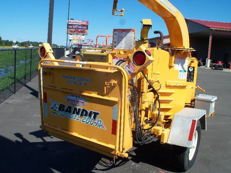 2002 BANDIT 200XP WOOD CHIPPER