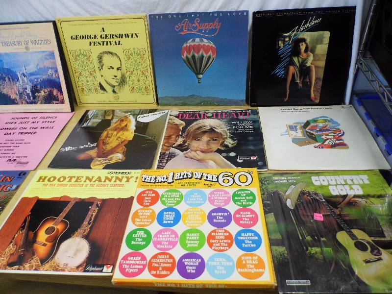 lot 67 image: Albums