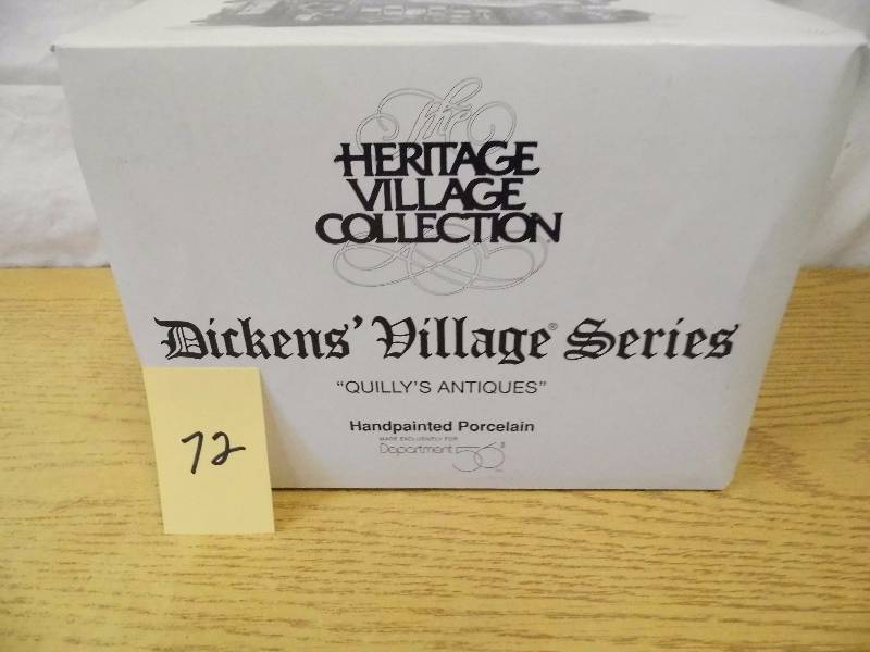 lot 72 image: Dept 56 - Dickens Village