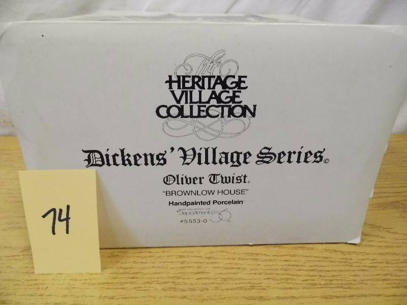 lot 74 image: Dept 56 - Dickens Village