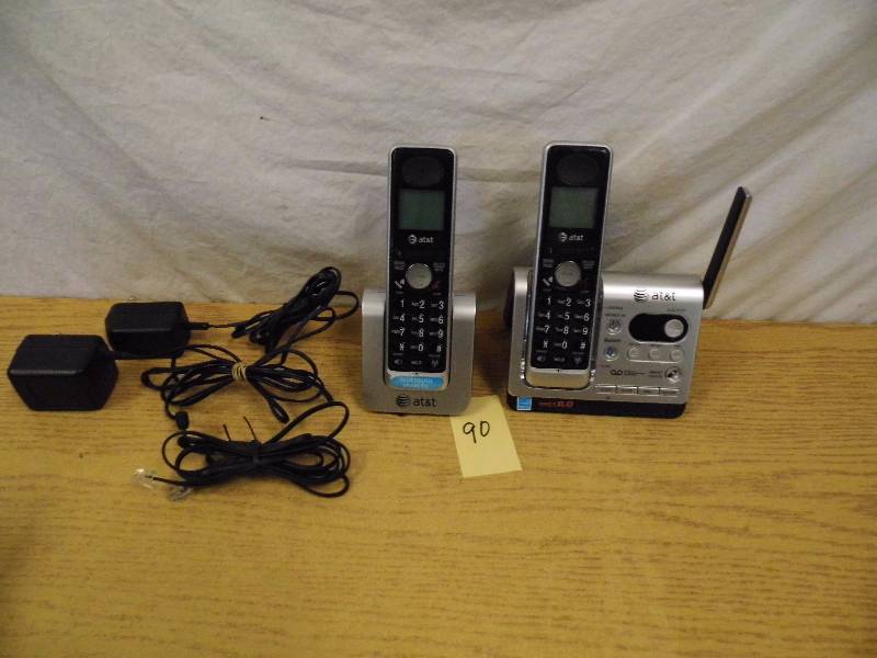 lot 90 image: AT&T Phone