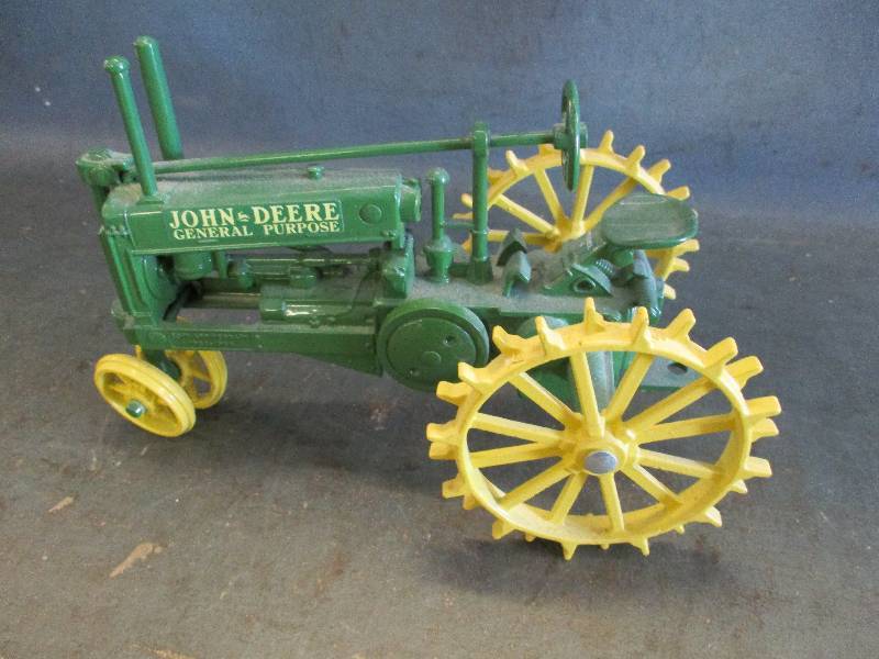 Die Cast John Deere Model Tractor