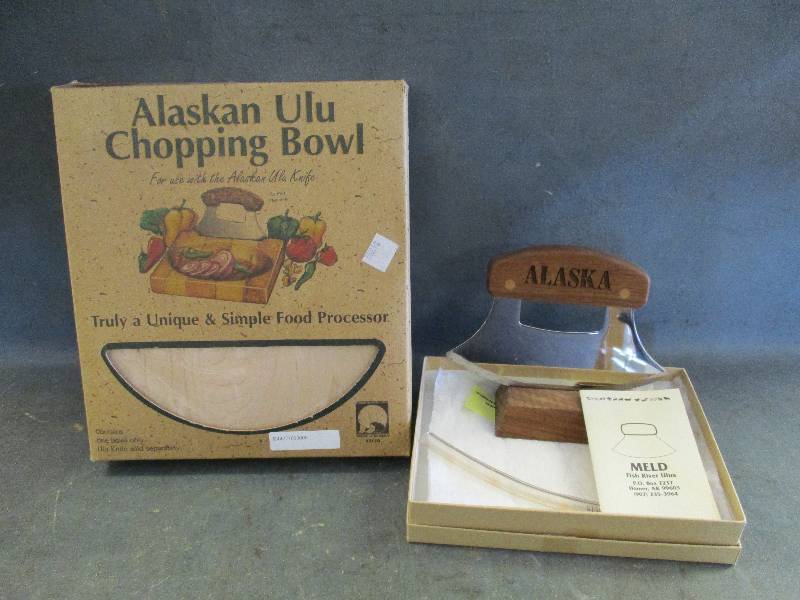 Alaskan Ulu  and Chopping Board
