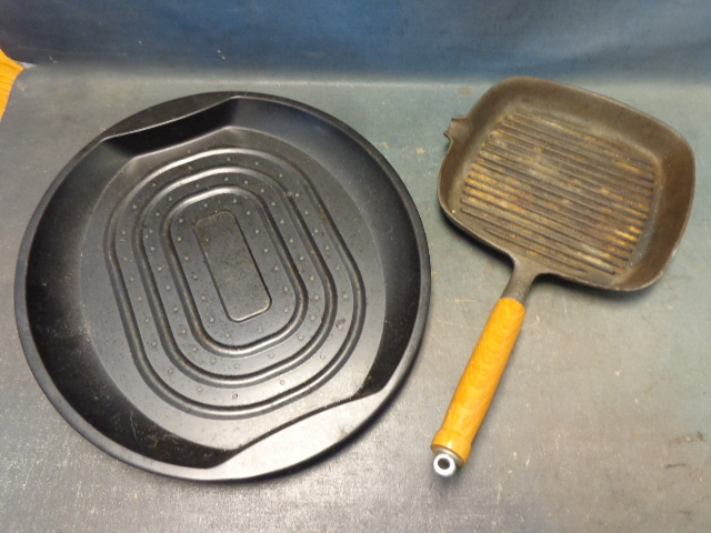 Drip Pan and Grill Pan