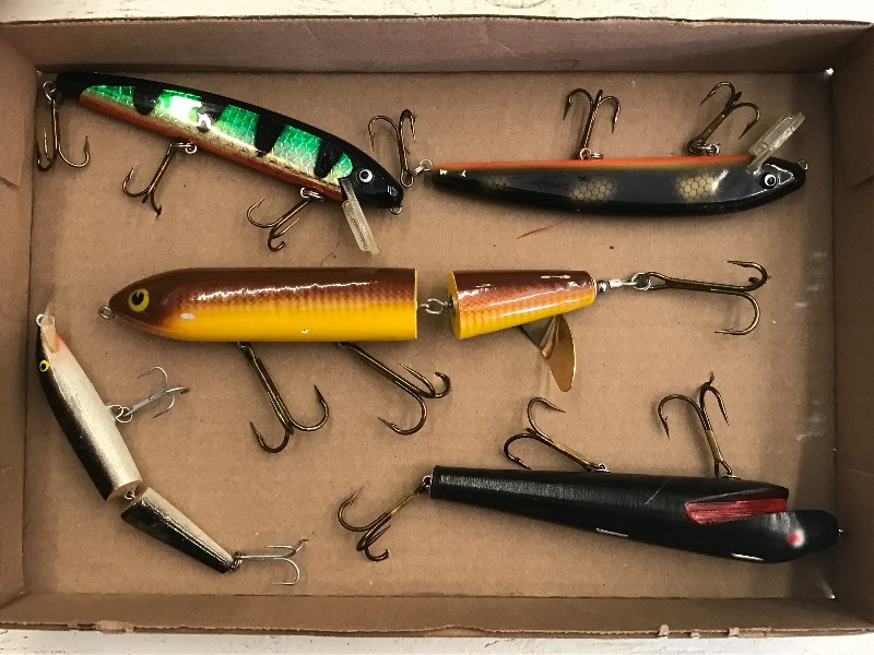 (5) Assorted Fishing Lures