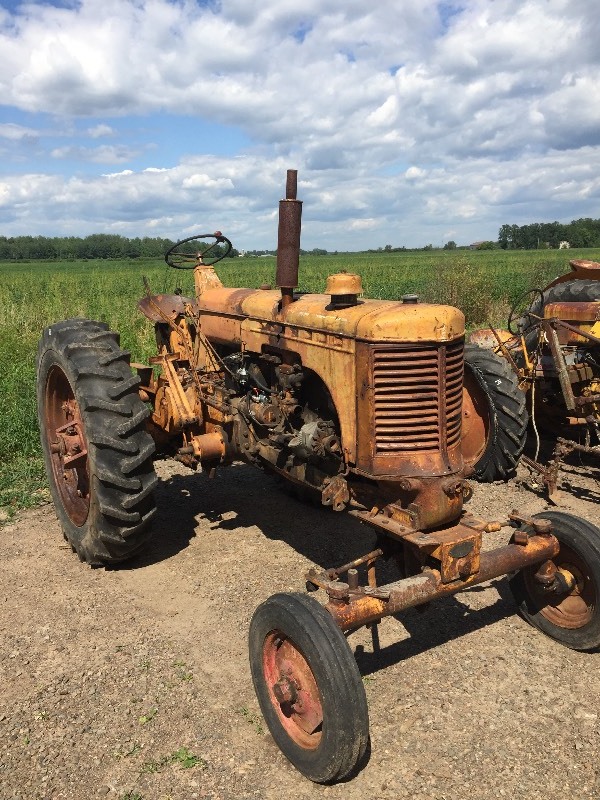 lot 13 image: UTU MOLINE.   RARE FACTORY WIDE FRONT