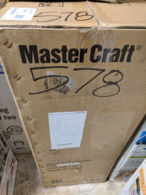 lot 578 image: Master Craft 8000 Btu Portable Air Conditioner - Shiny White