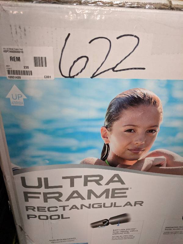 lot 622 image: Intex 18 x 9 x 52 Rectangular Metal-Frame Pool