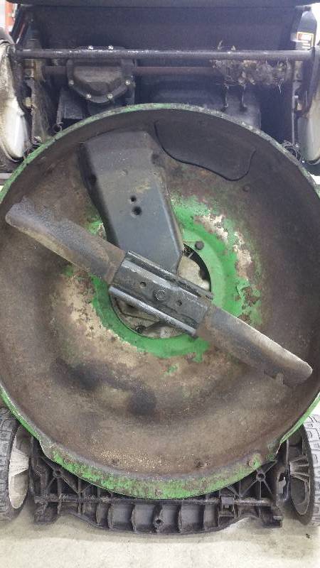 lot 727 image: USED Lawn Boy 21 Deck Self Propelled Gas Mower