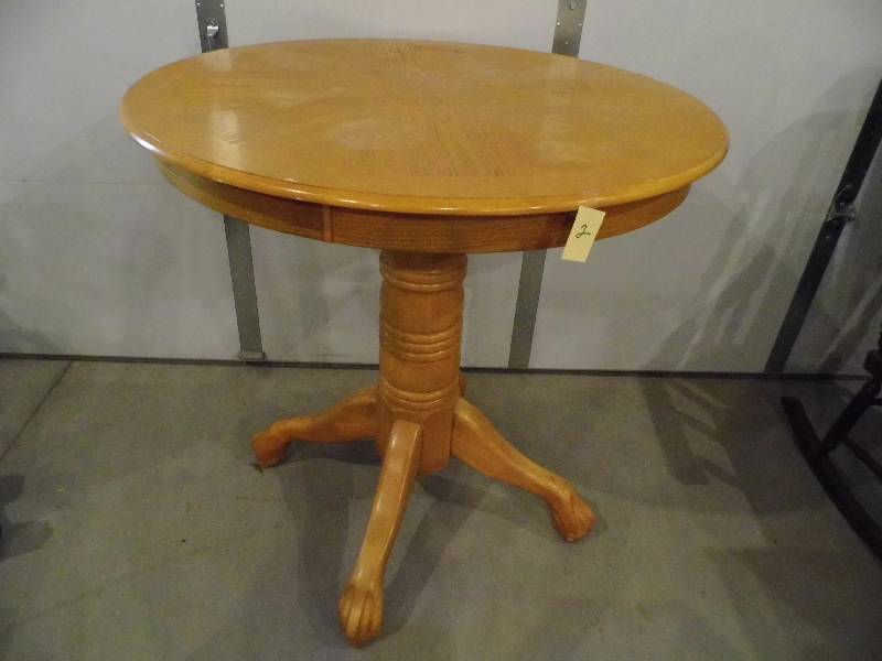 Table w 4 Stools