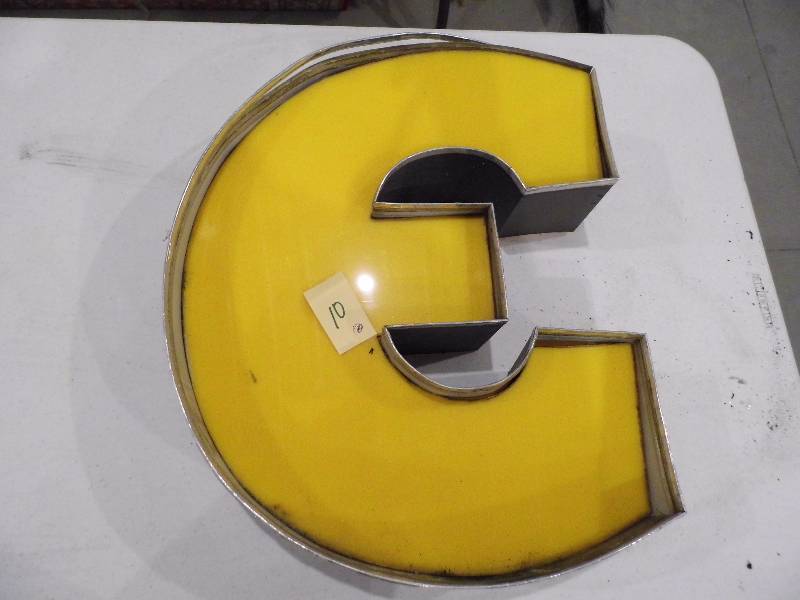 Letter E