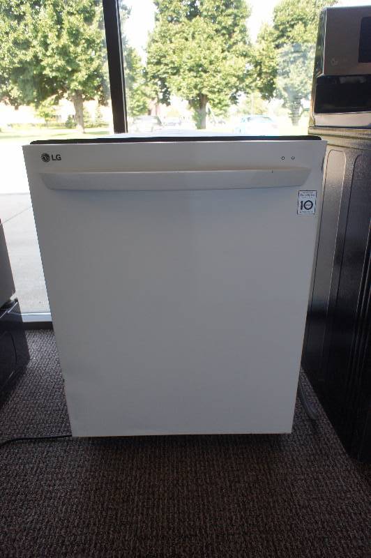 lot 11 image: New - Scratch & Dent LG Model # (LDF7774WW) - 24 Built-in Dishwasher - White COLOR -Tested Works - MSRP $ 999.99
