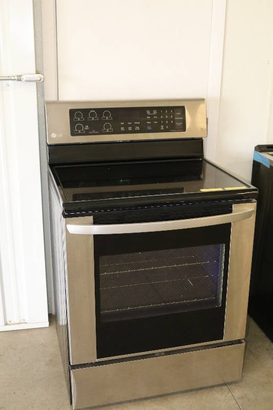 LG Electric Oven