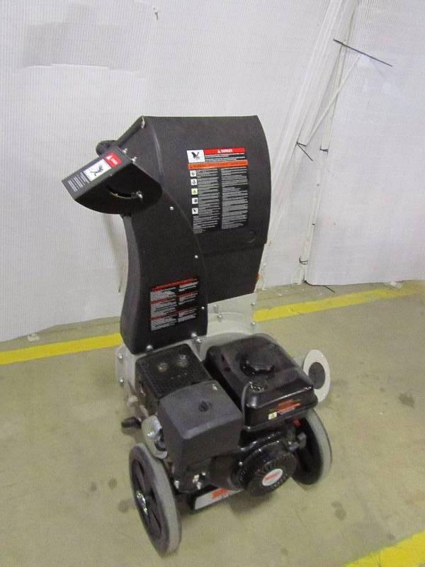 Brush Master 3 in. Dia 270cc Feed, Unique and Versatile 3-in-1 Discharge, Chromium Chipper Shredder