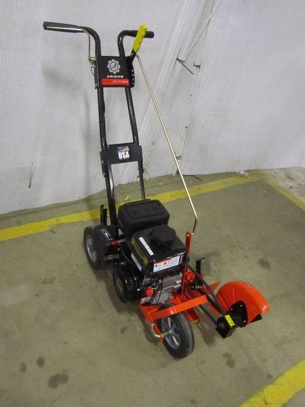 Ariens 9 in. 136cc Walk-Behind Gas Edger