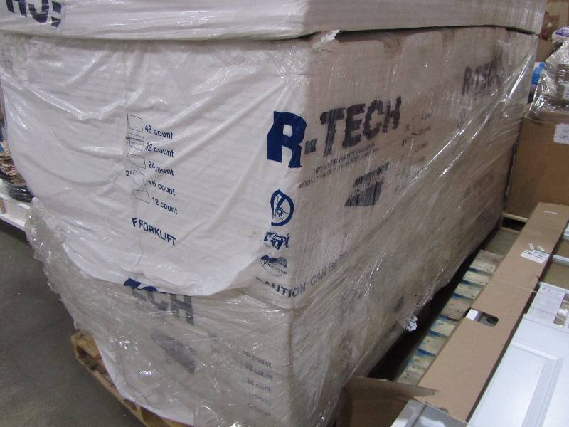 2 bundles of R-Tech 34 in. x 4 ft. x 8 ft. R-5.78 Rigid Foam Insulation 64 total pieces
