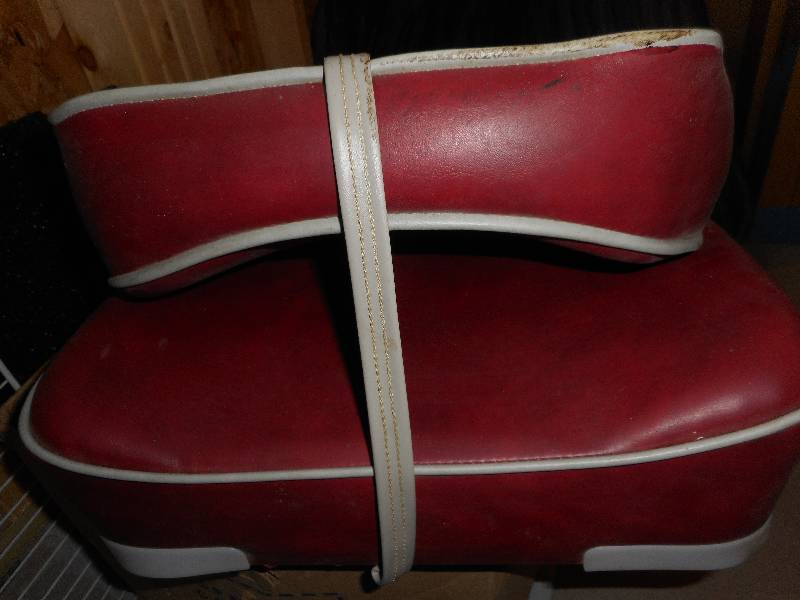 Folding boat seat