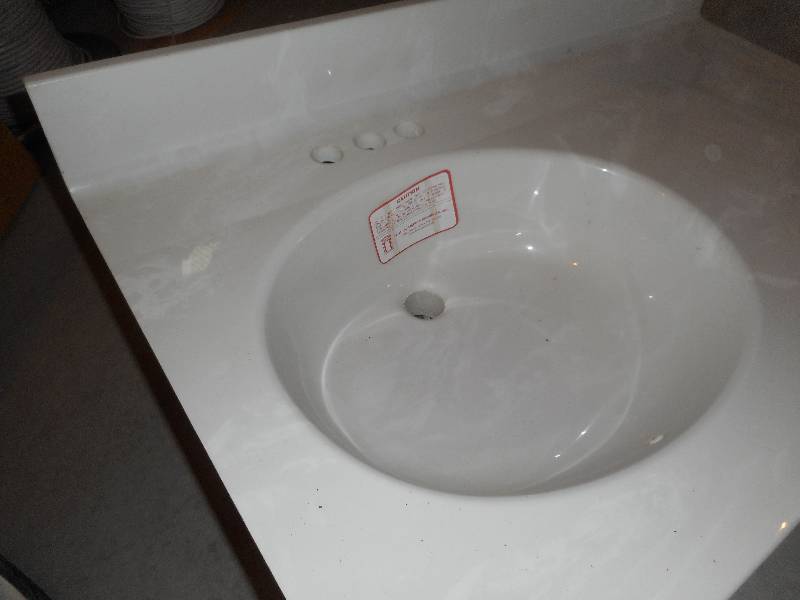 Porcelain bathroom sink