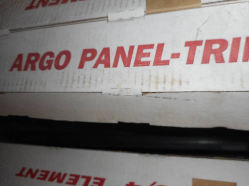 Argo hot water baseboard element copper