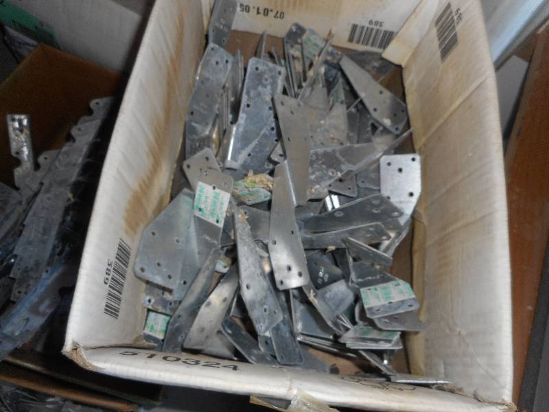 Deck brackets