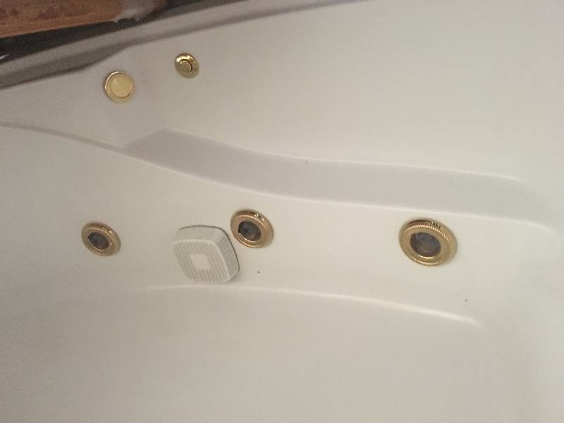 Whirl Pool Tub New