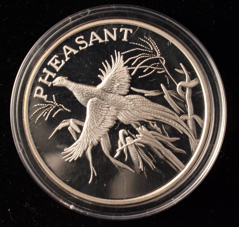 lot 27 image: 2 TROY OZ. .999 FINE SILVER WILDLIFE SERIES PHEASANT IN AIRTITE