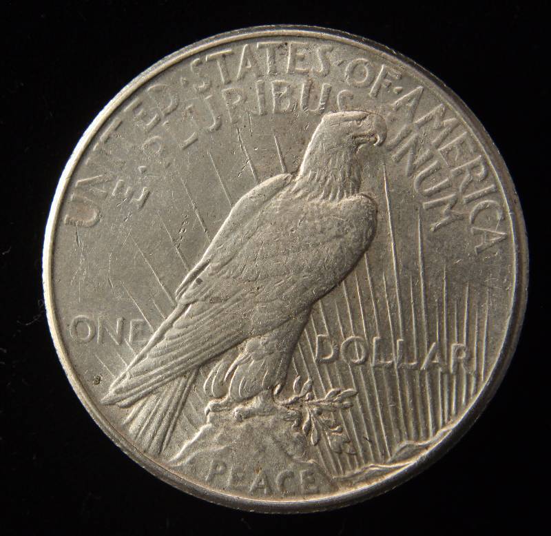 lot 97 image: 1922-S PEACE SILVER DOLLAR AU