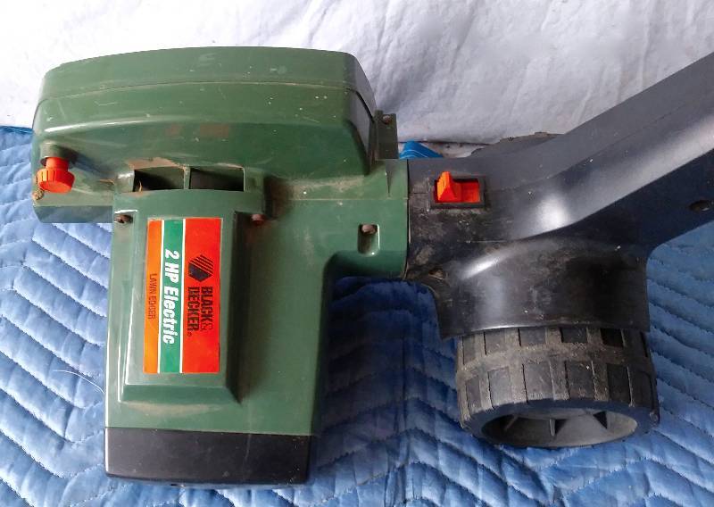 see video BLACK AND DECKER 2 HP ELECTRIC LAWN EDGER Estate