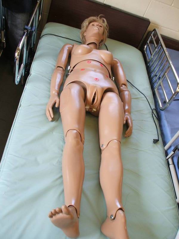 MEDICAL TEACHING MANNEQUIN