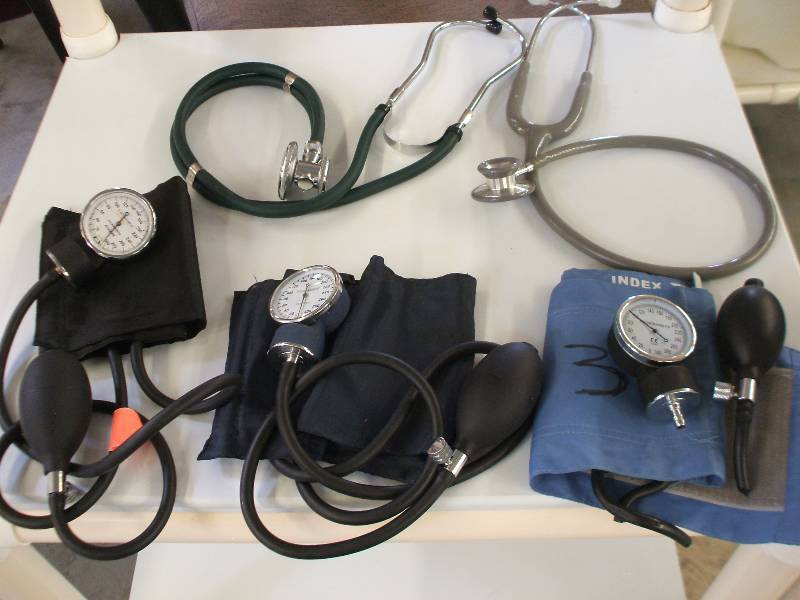 STETHOSCOPES AND BLOOD PRESSURE MONITORS