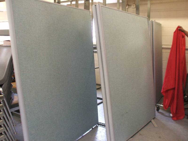 UPHOLSTERED PARTITION WALLS