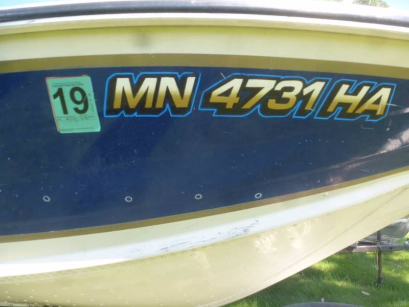 lot 1 image: 1996 Smoker Craft 161 Magnum
