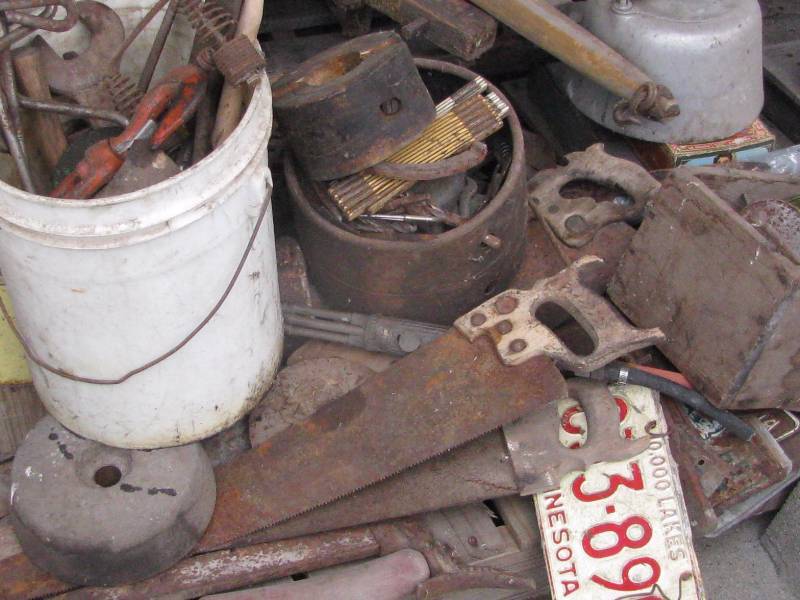 lot 13 image: Misc Tools and Saws