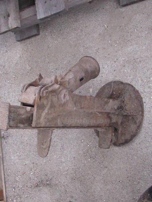 lot 17 image: Antique Jack