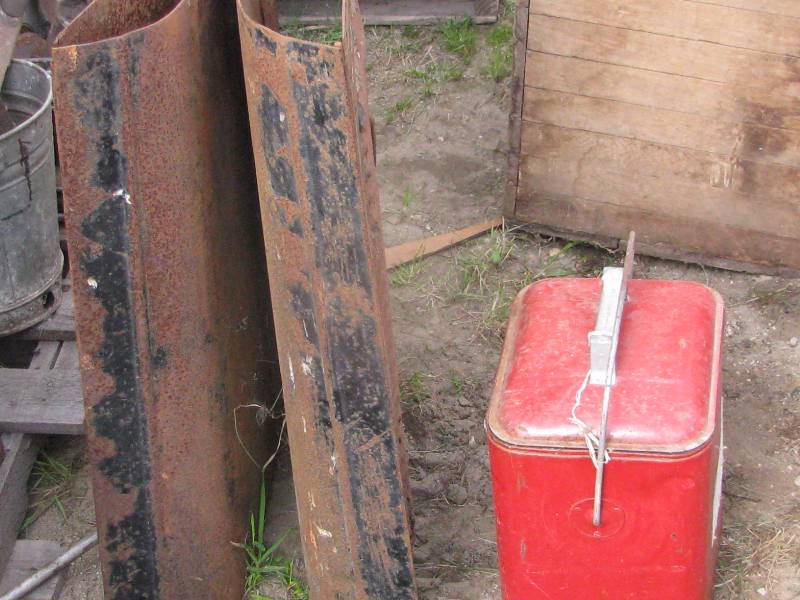 lot 23 image: Car Hood & Cooler