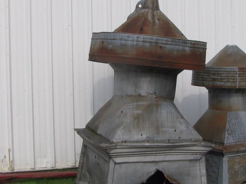 lot 32 image: Barn Cupola