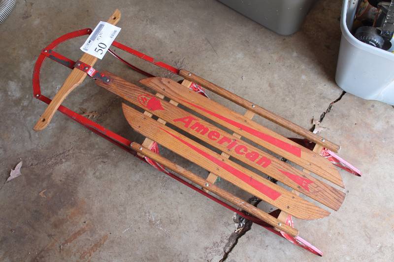 lot 50 image: American Wood Sled w Metal Runners