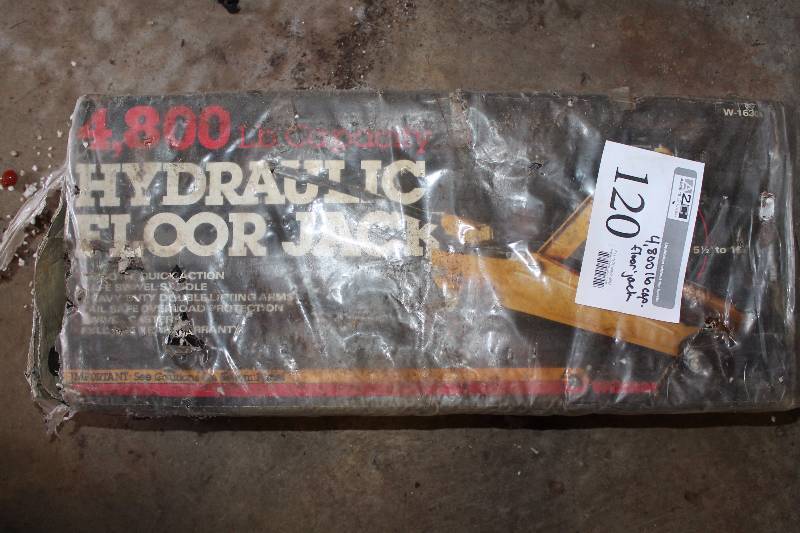 lot 120 image: 4800lb. Hydraulic Floor Jack