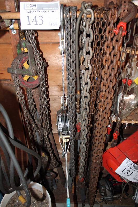lot 143 image: Chains, Tie-Downs