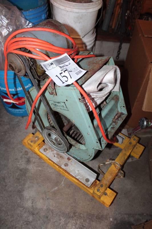 lot 157 image: Blower Fan w Rolling Stand