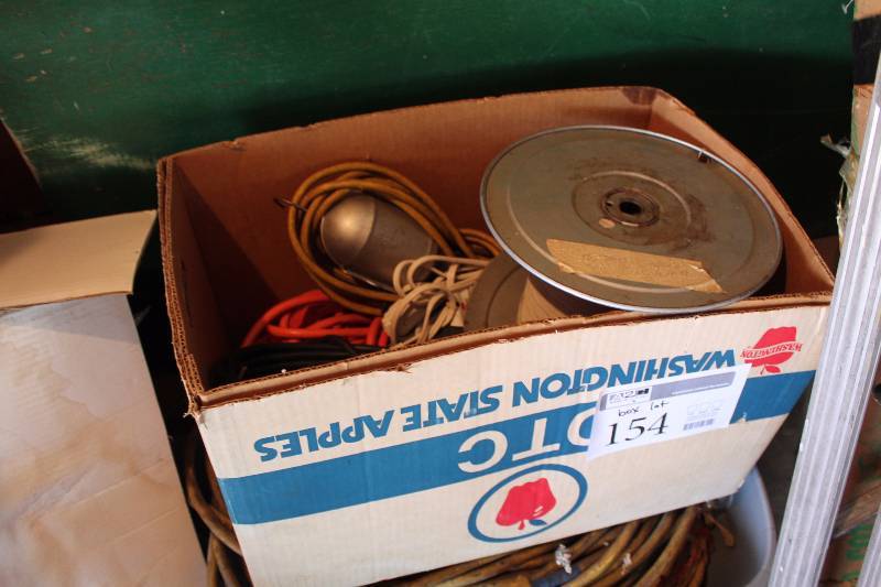 lot 154 image: Shop Trouble Lights, Extension Cords, Wire