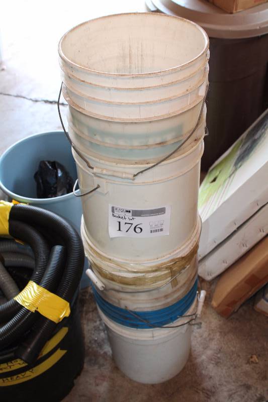 lot 176 image: Plastic Buckets