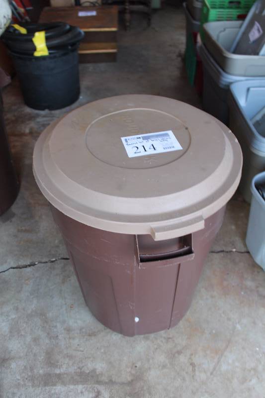 lot 214 image: Plastic Barrel of Various Size Tarps