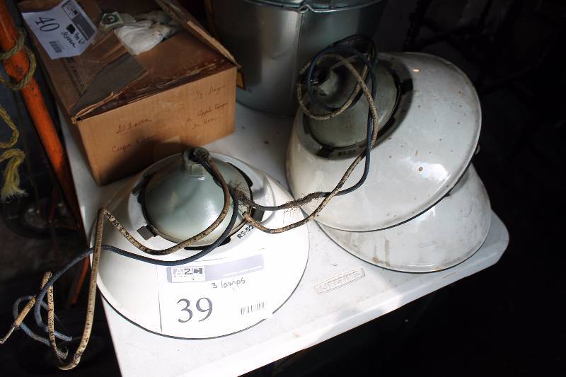 lot 39 image: Lot of (3) Lamp Ballasts