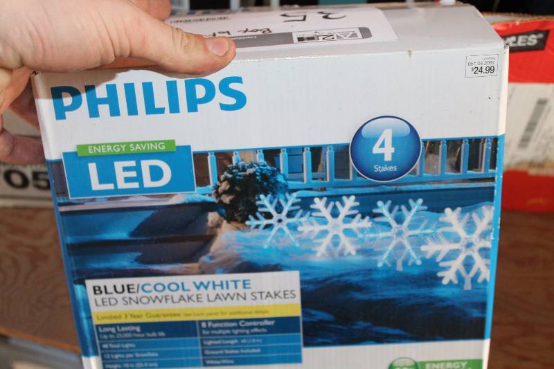 lot 35 image: Philips LED Christmas Lights