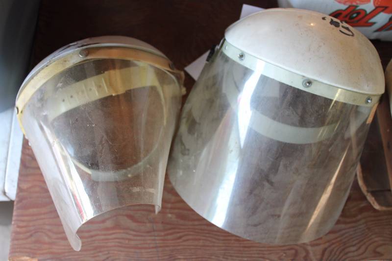 lot 22 image: Lot of (2) Face Shields
