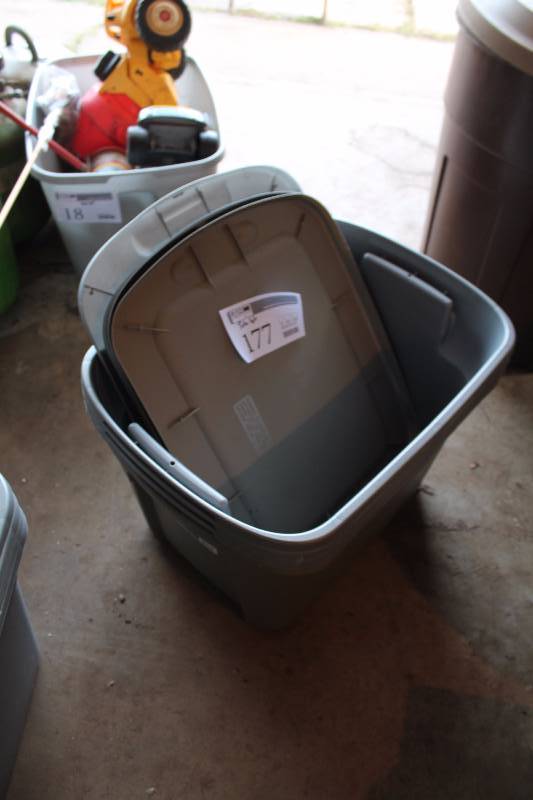 lot 177 image: Plastic Bins w Lids